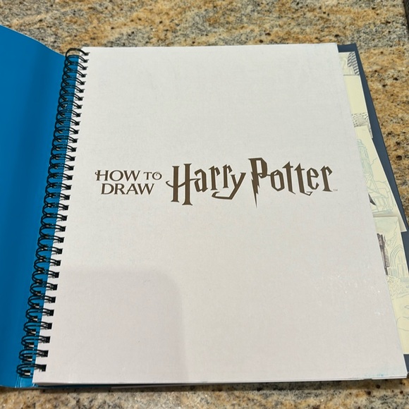 How to Draw - Harry Potter Book with Sketchpad - Picture 2 of 7